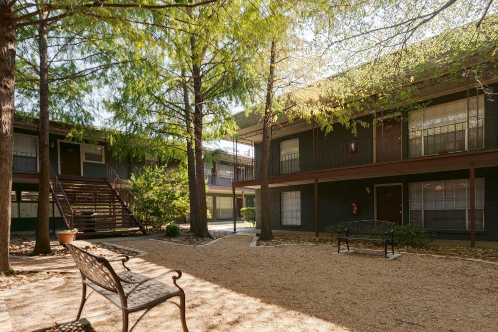 Bryan, TX College Station Texas A&M University; One Two Bedroom Pet Friendly Apartments; Off Campus Living
