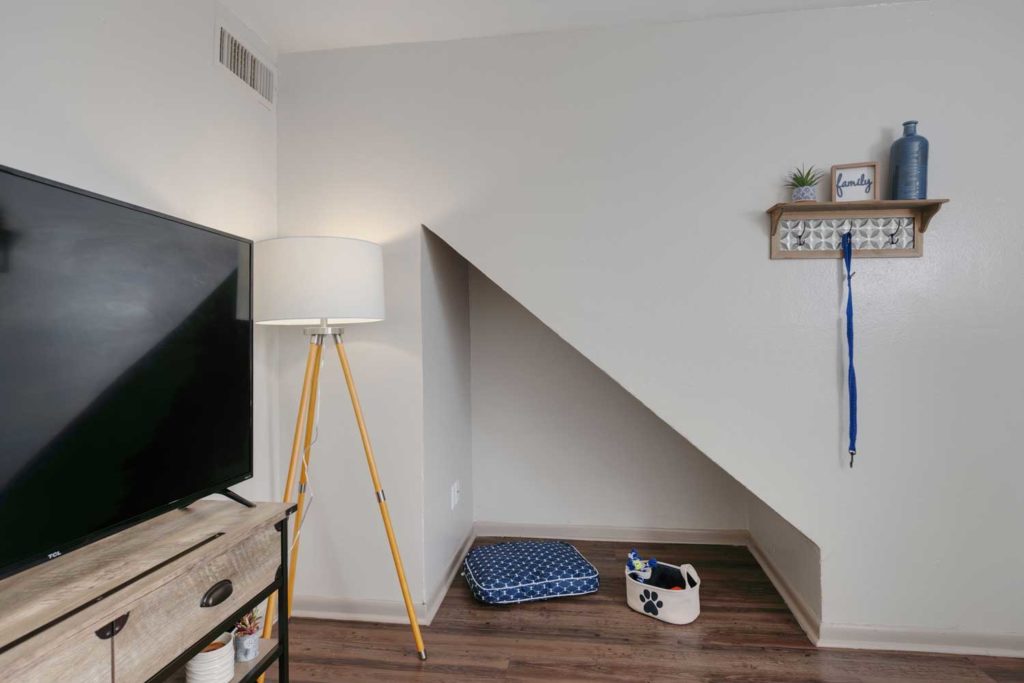 Bryan, TX College Station Texas A&M University; One Two Bedroom Pet Friendly Apartments; Off Campus Living