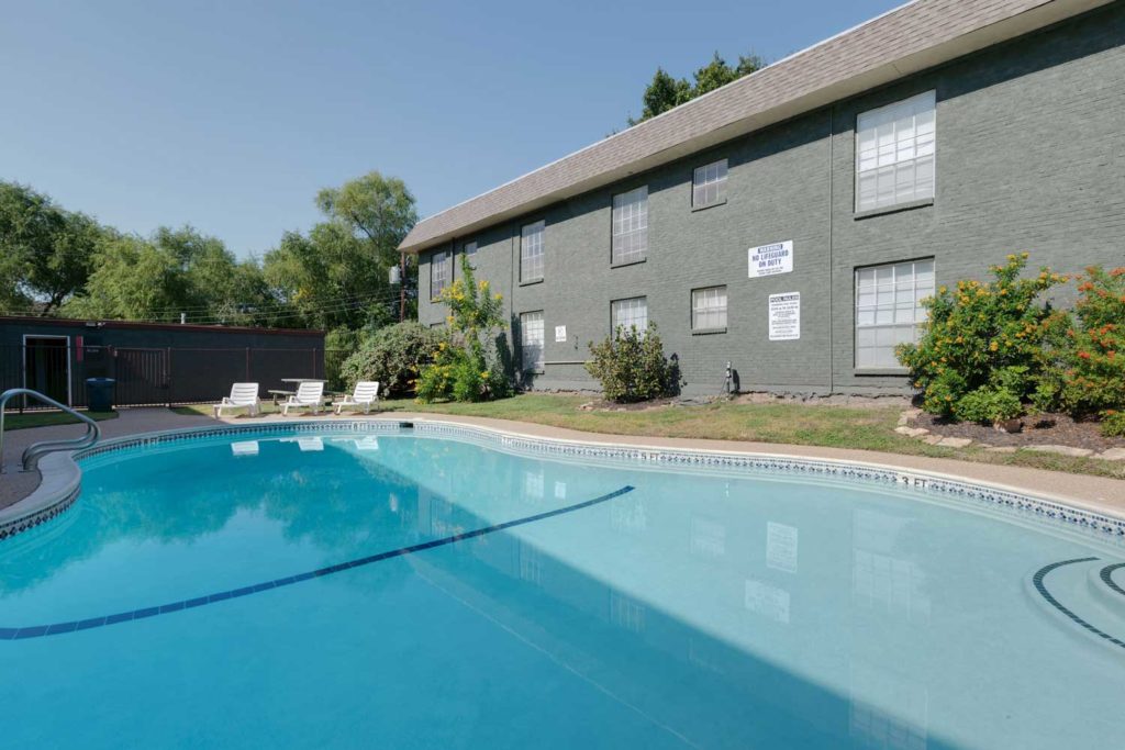 Bryan, TX College Station Texas A&M University; One Two Bedroom Pet Friendly Apartments; Off Campus Living